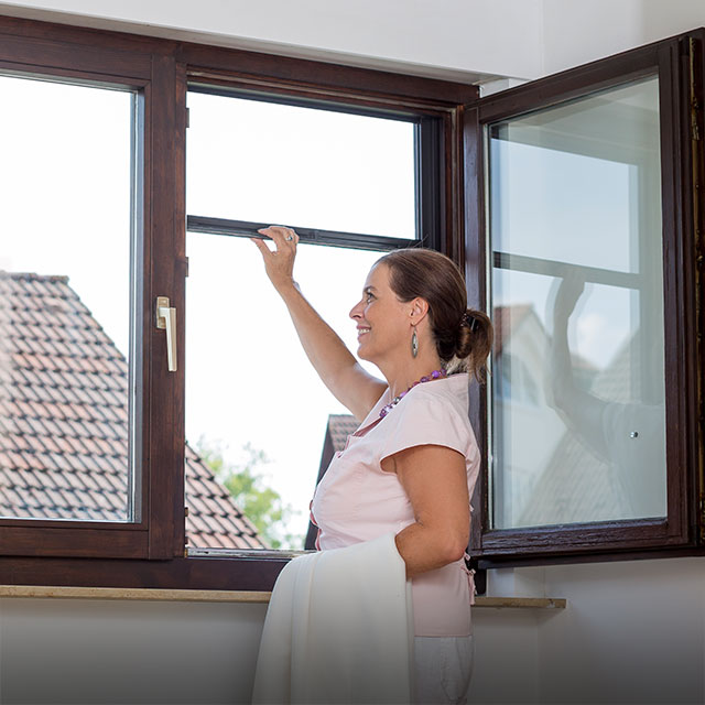 Insektenschutzrollo von Neher für Türen, Fenster und Dachfenster